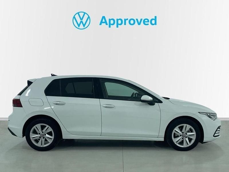 Usado VW Golf VIII Life 130 CV (95 kW) 2024 Blanco