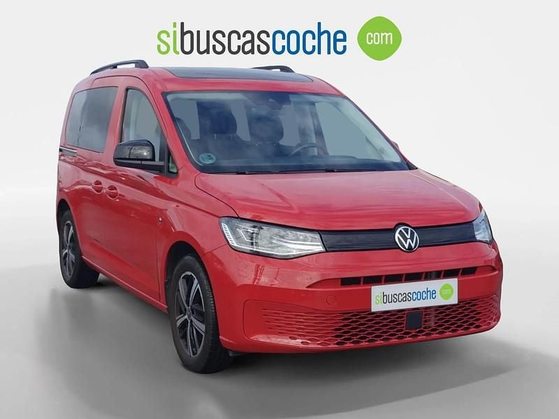 Usado VW Caddy 102 CV (75 kW) 2024 Rojo Monovolumen
