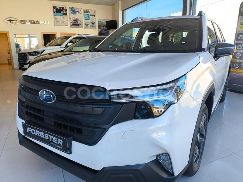 Blanco Nuevo 2025 Subaru Forester Active SUV | 38.655 € (Precio justo) - Imagen 1/4