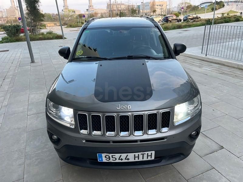 Usado Jeep Compass Limited 136 CV (100 kW) 2013 Gris / plata SUV