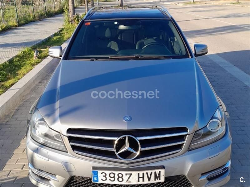 Usado Mercedes C220 AMG line 170 CV (125 kW) 2014 Gris / plata Familiar
