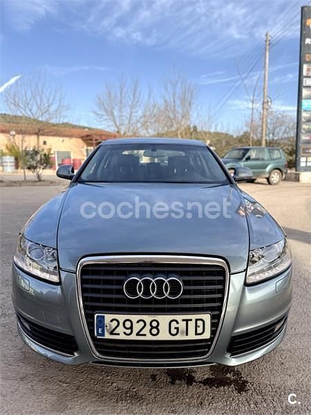 Usado Audi A6 136 CV (100 kW) 2010 Gris / plata Berlina