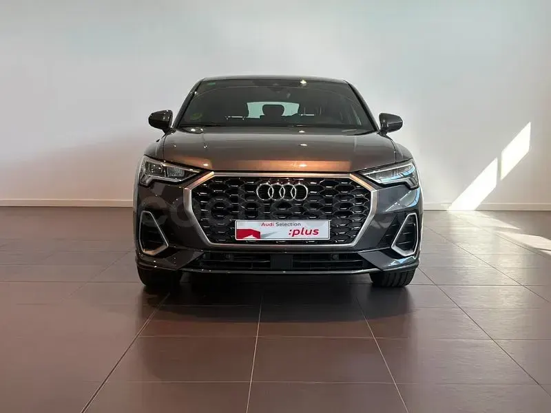 Usado Audi Q3 Sportback S-Line 150 CV (110 kW) 2022 Gris / plata SUV