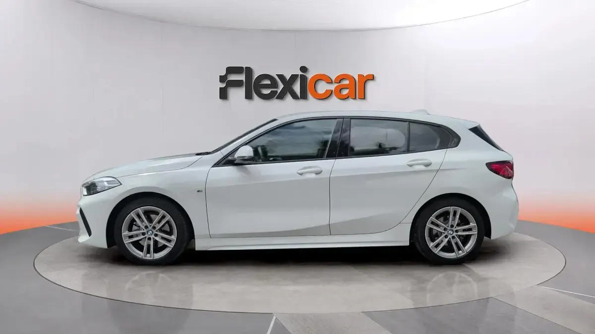 Usado BMW 118 136 CV (100 kW) 2021 Blanco Utilitario