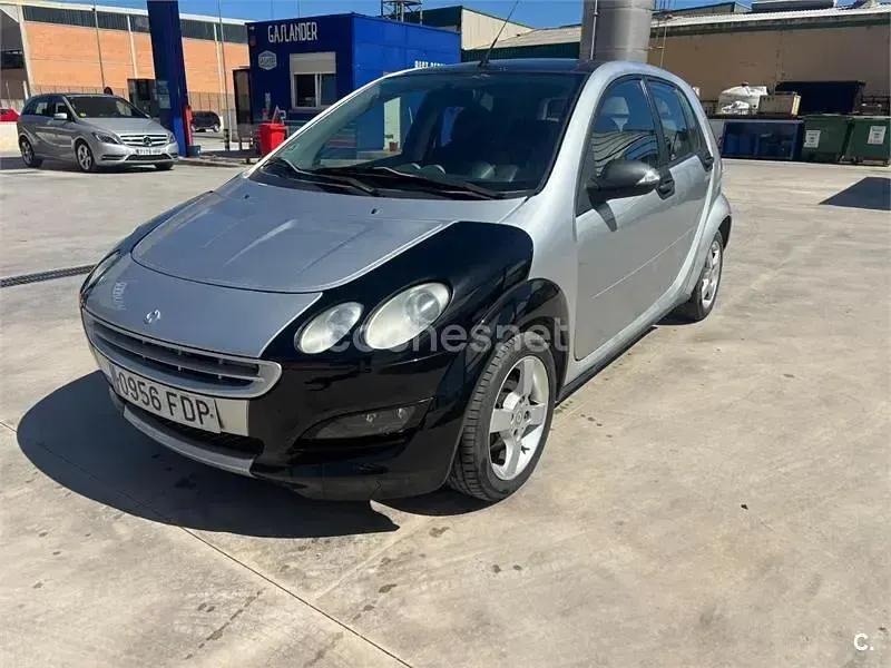 Usado Smart ForFour Passion 68 CV (50 kW) 2006 Gris / plata Utilitario