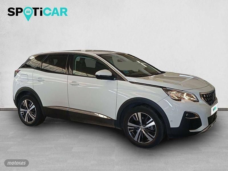 Usado Peugeot 3008 Allure 130 CV (95 kW) 2019 Blanco SUV
