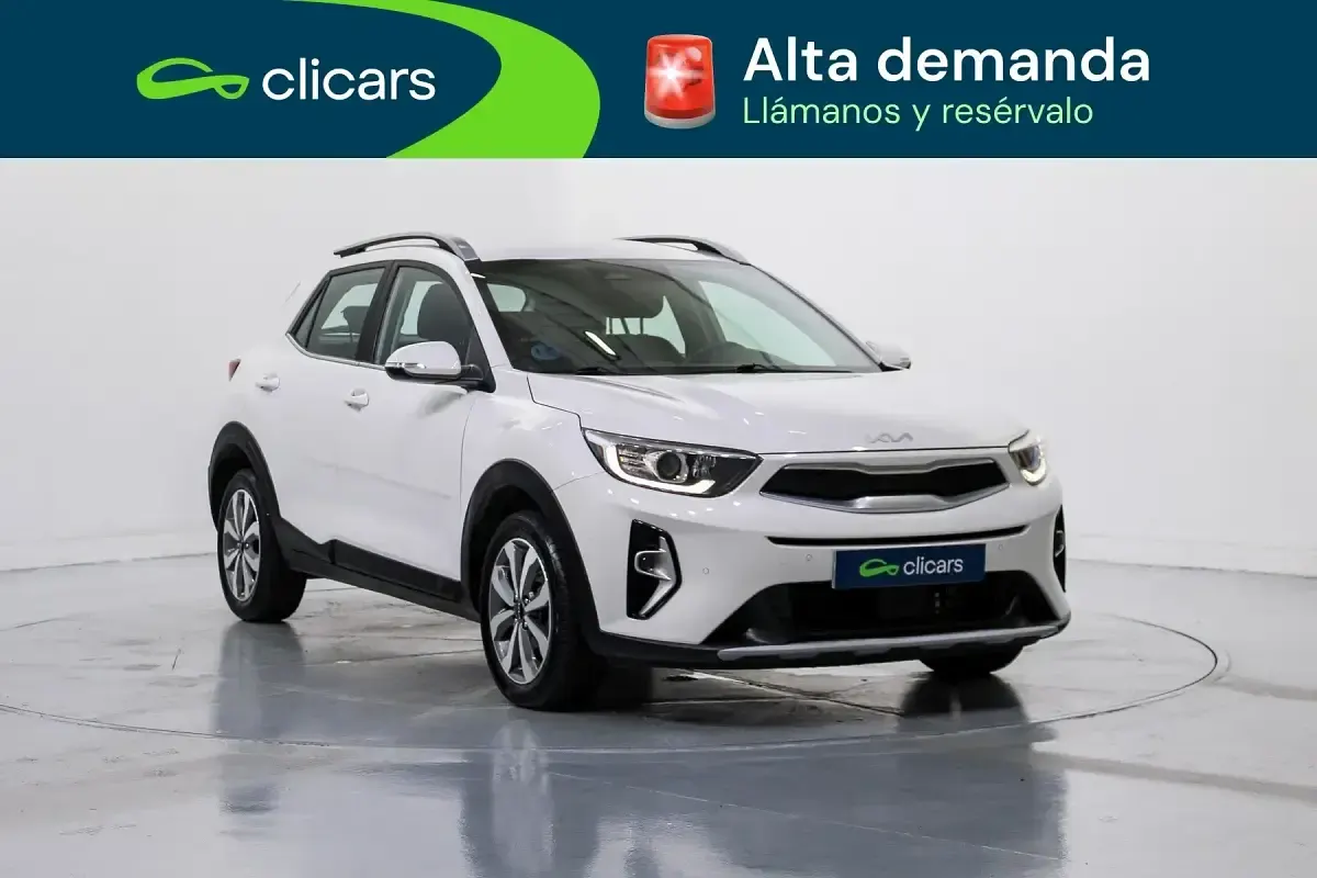 Usado Kia Stonic 100 CV (73 kW) 2022 Blanco SUV
