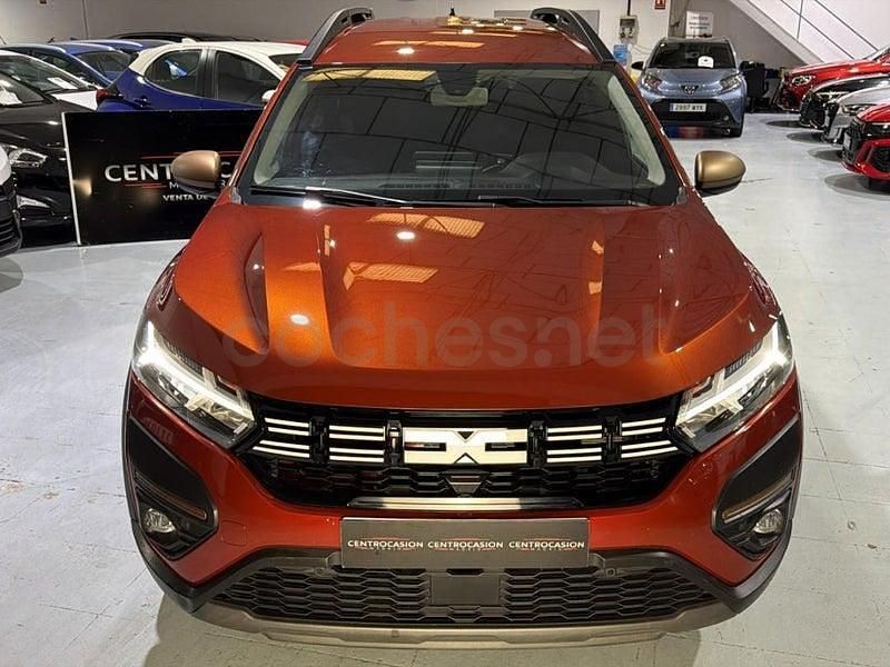 Usado Dacia Jogger Extreme 100 CV (73 kW) 2024 Naranja Monovolumen