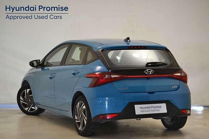 Usado Hyundai i20 101 CV (74 kW) 2023 Aqua turquoise Utilitario
