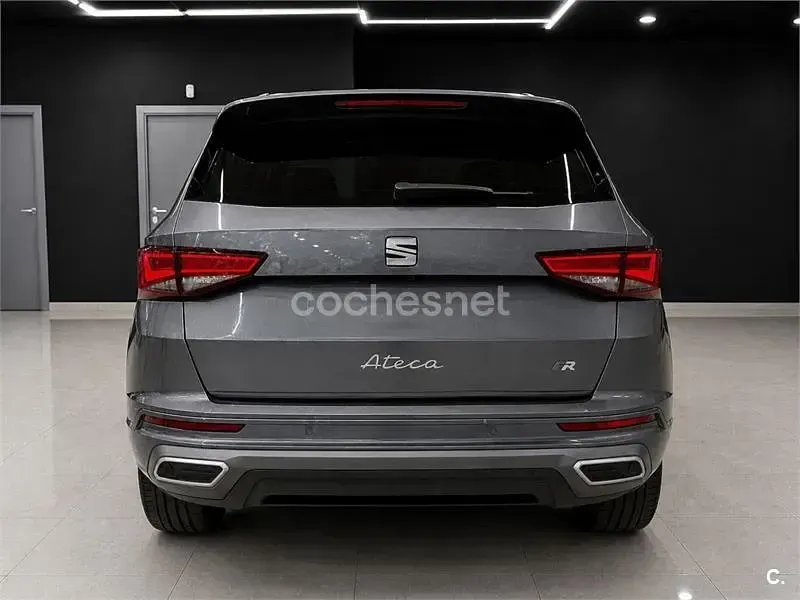Usado Seat Ateca FR 150 CV (110 kW) 2022 Gris / plata SUV