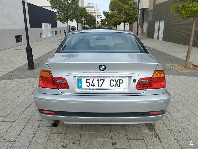 Usado BMW 320 170 CV (125 kW) 2004 Gris / plata Coupe