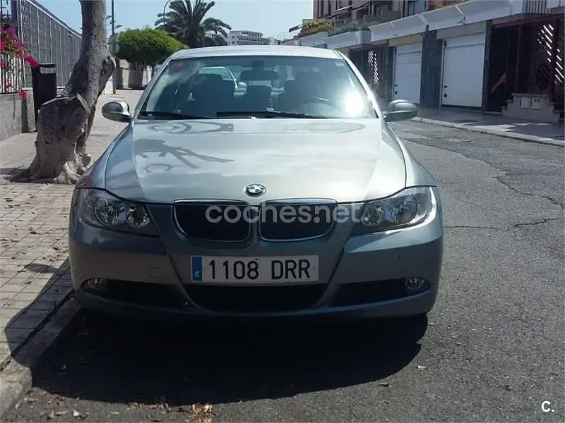Usado BMW 320 163 CV (119 kW) 2005 Gris / plata Berlina