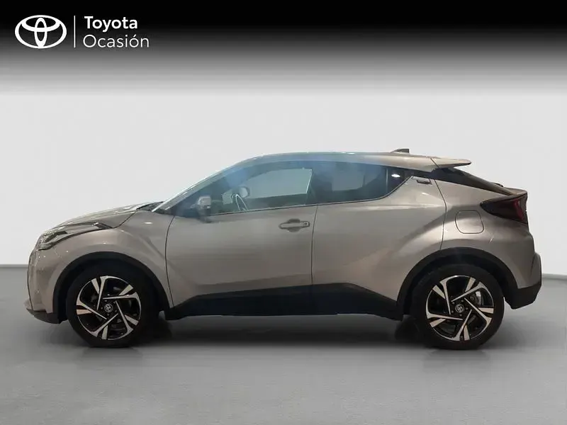 Usado Toyota C-HR Advance 122 CV (89 kW) 2022 Gris / plata SUV