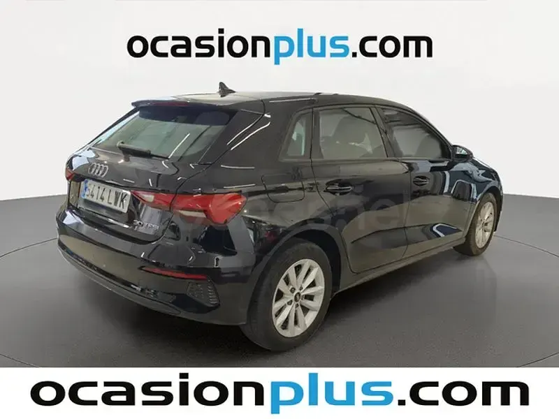 Usado Audi A3 110 CV (80 kW) 2022 Negro Berlina