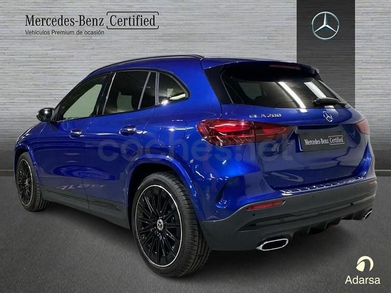 Usado Mercedes GLA200 163 CV (119 kW) 2025 Azul SUV