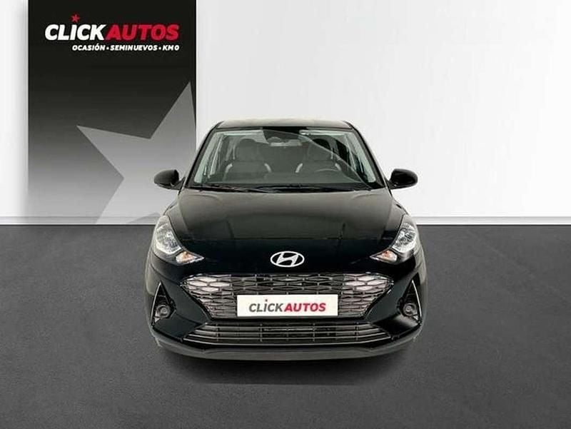 Usado Hyundai i10 67 CV (49 kW) 2024 Negro Utilitario