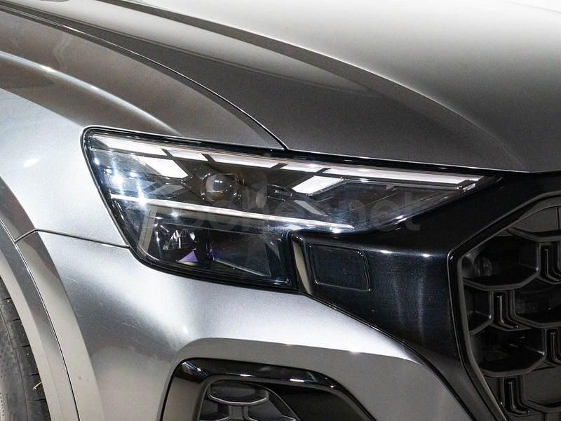 Usado Audi Q8 286 CV (210 kW) 2024 Gris SUV