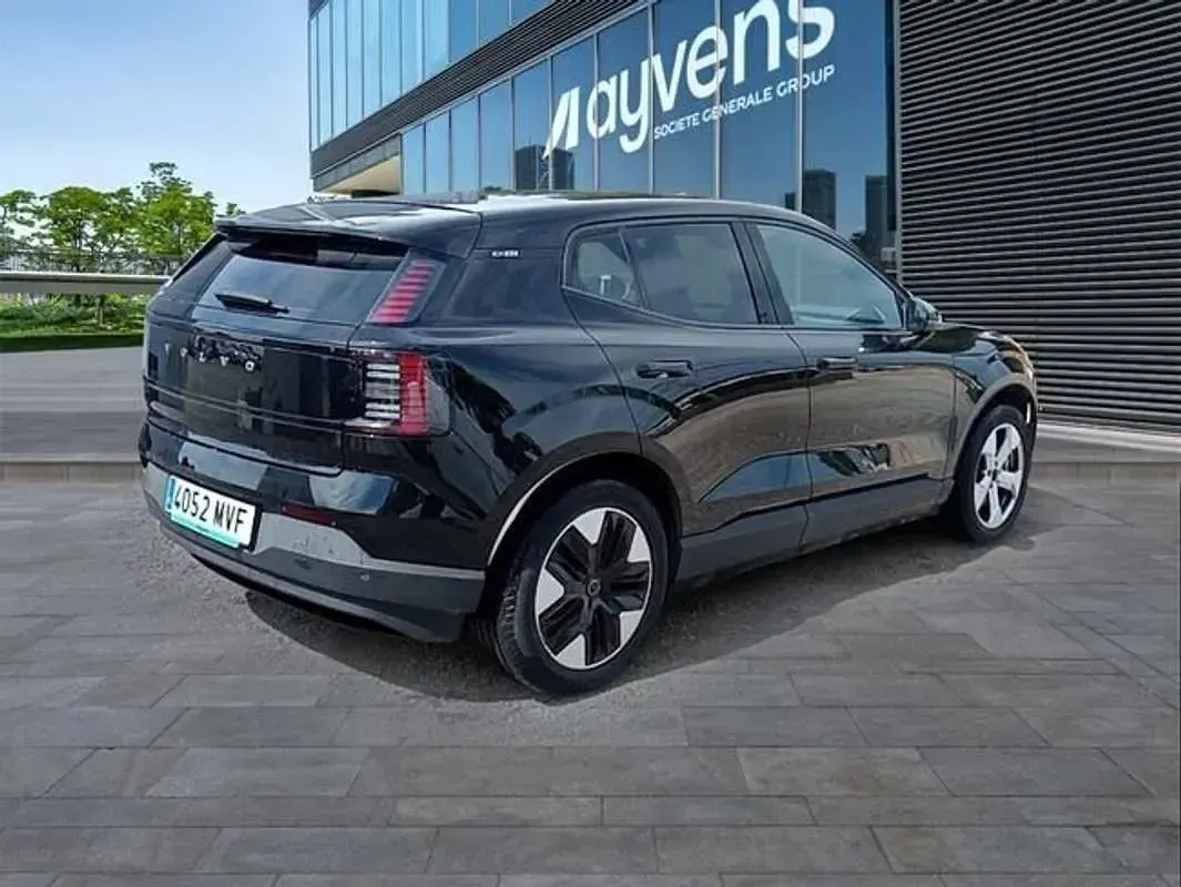 Usado Volvo EX30 Core 200 kW (272 CV) 2024 Negro SUV