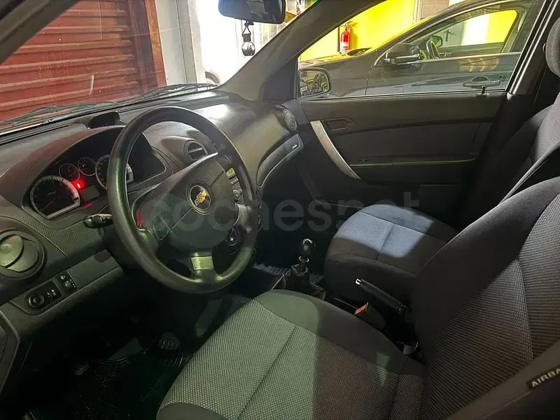 Usado Chevrolet Aveo LS 101 CV (74 kW) 2010 Blanco Berlina