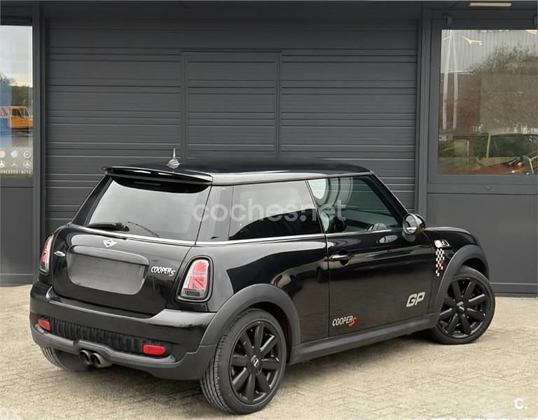 Usado Mini Cooper S 175 CV (128 kW) 2009 Negro Utilitario