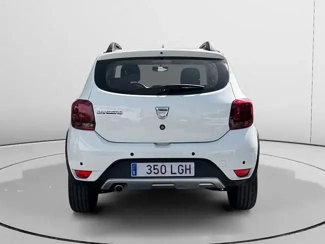 Begagnad Dacia Sandero 95 HK (69 kW) 2020 Vit Sedan