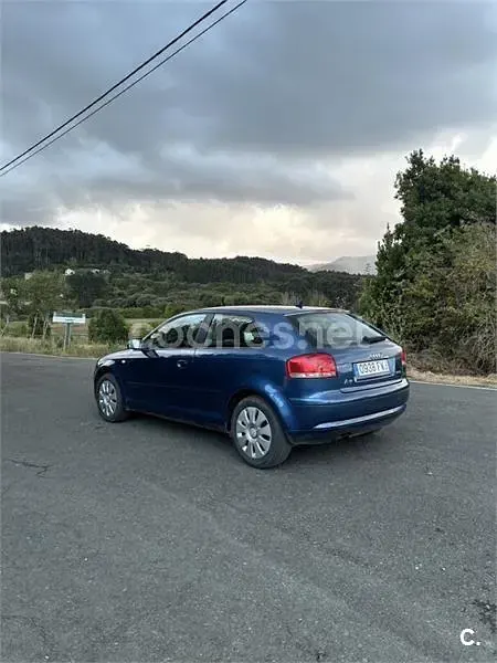 Usado Audi A3 105 CV (77 kW) 2007 Azul Utilitario