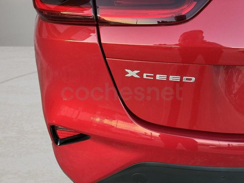 Usado Kia XCeed 160 CV (117 kW) 2022 Rojo SUV