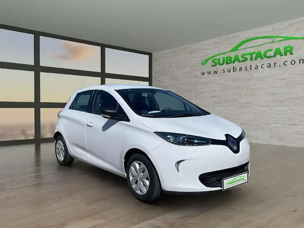 Usado Renault Zoe Life 67 kW (92 CV) 2018 Blanco Utilitario