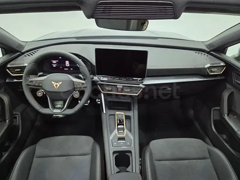 Nuevo Cupra Leon 204 CV (150 kW) 2026 Gris / plata Familiar