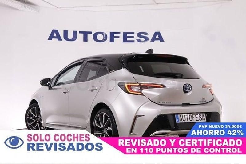 Usado Toyota Corolla 180 CV (132 kW) 2019 Gris / plata Berlina