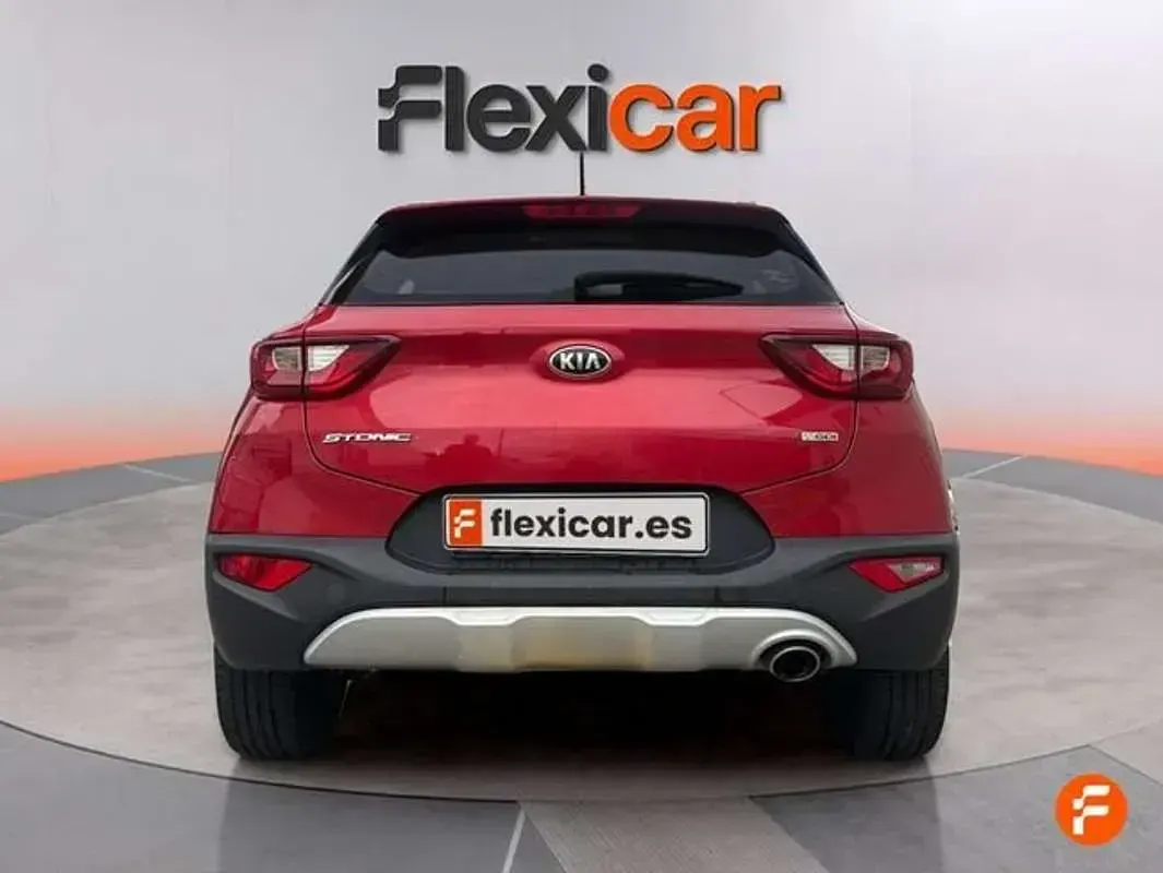 Usado Kia Stonic 101 CV (74 kW) 2019 Burdeos SUV
