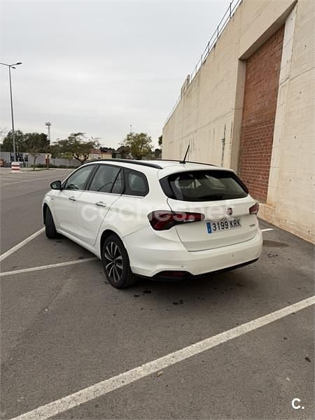 Usado Fiat Tipo Lounge 120 CV (88 kW) 2018 Blanco Familiar