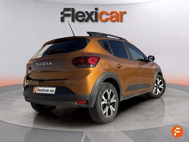 Usado Dacia Sandero Expression 110 CV (80 kW) 2023 Naranja Berlina