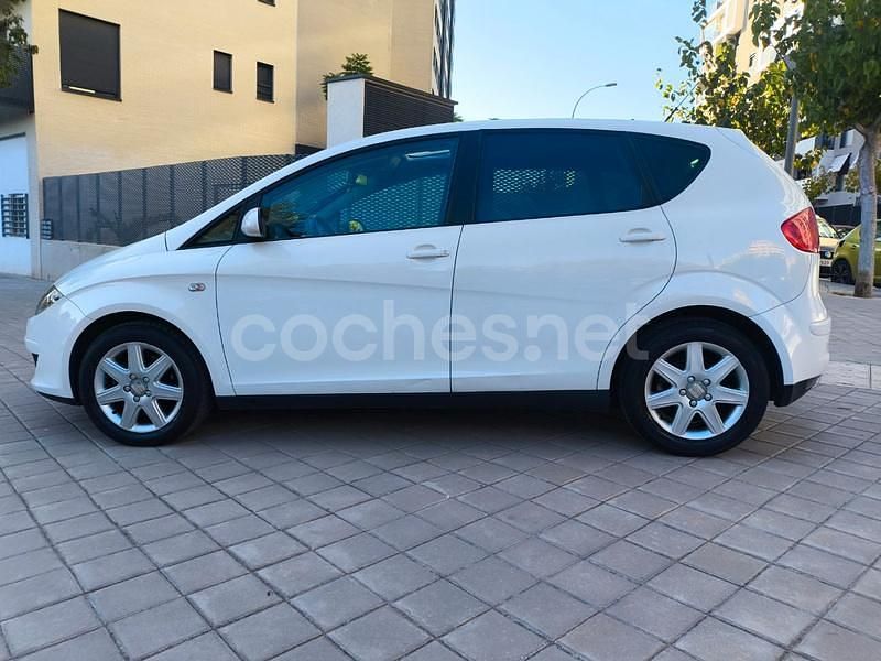Usado Seat Altea Reference 105 CV (77 kW) 2009 Blanco Monovolumen
