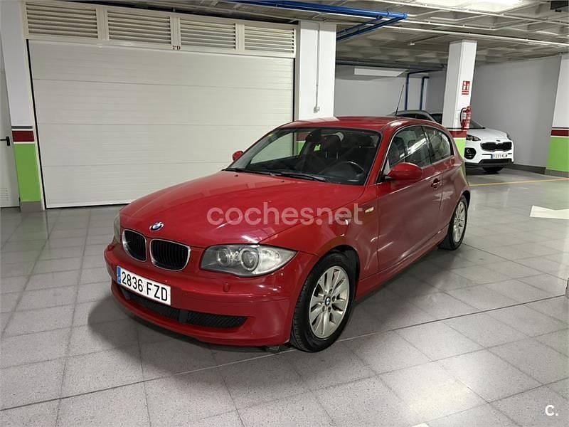 Rojo Usado 2008 BMW 118 Utilitario | 5500 € (Super precio) - Imagen 1/4