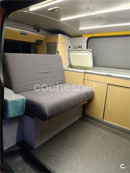 Usado VW Transporter 86 CV (63 kW) 2006 Amarillo Van