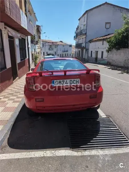 Usado Toyota Celica 143 CV (105 kW) 2004 Rojo Coupe