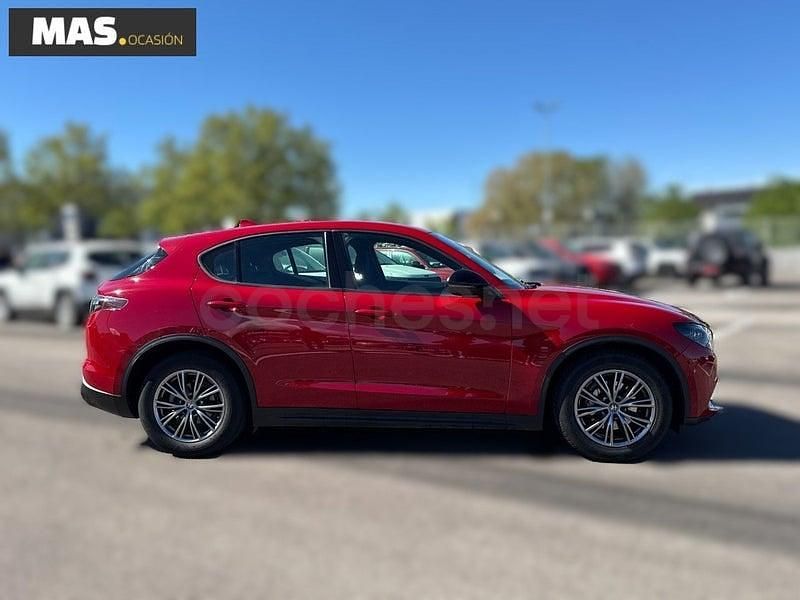 Usado Alfa Romeo Stelvio Super 160 CV (117 kW) 2023 Rojo SUV