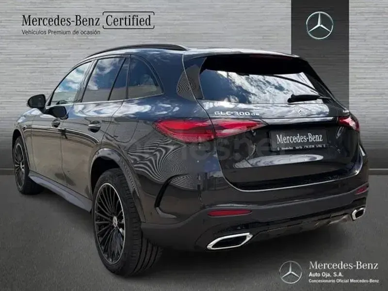 Nuevo Mercedes GLC300e 333 CV (244 kW) 2026 Gris / plata SUV