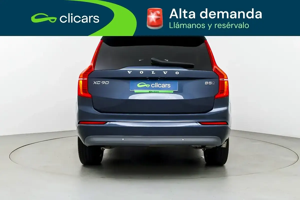 Begagnad Volvo XC90 Momentum 235 HK (172 kW) 2021 Blå SUV