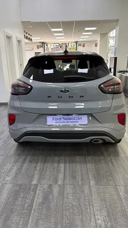 Usado Ford Puma ST-Line X 155 CV (114 kW) 2023 Gris matter SUV