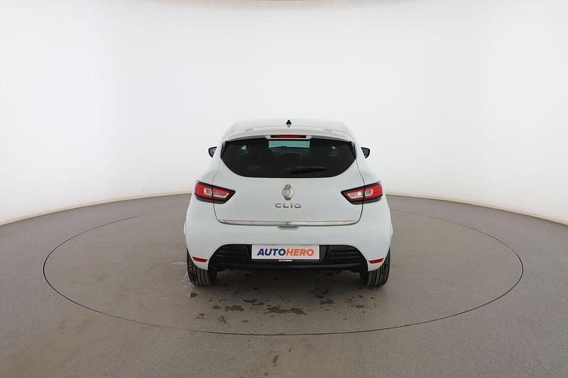 Usado Renault Clio IV LIMITED 73 CV (53 kW) 2017 Blanco Utilitario