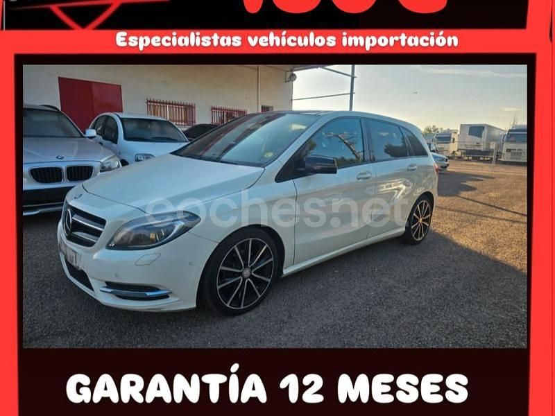 Blanco Usado 2014 Mercedes B180 AMG line Monovolumen | 9500 € (Buen precio) - Imagen 1/4