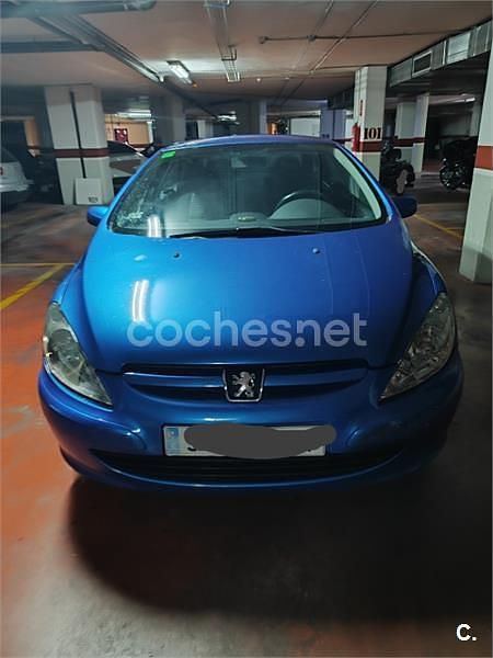 Usado Peugeot 307 CC 110 CV (80 kW) 2005 Azul Descapotable