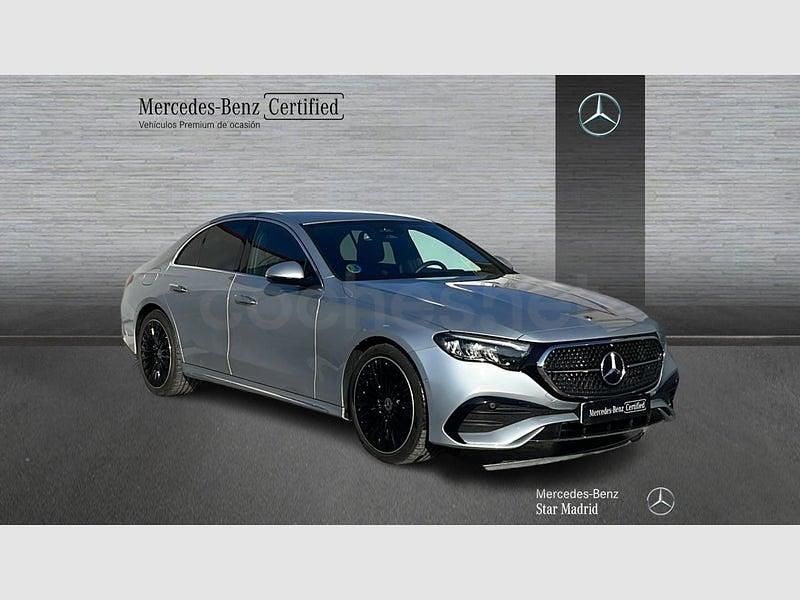 Usado Mercedes E220 197 CV (144 kW) 2025 Gris / plata Berlina