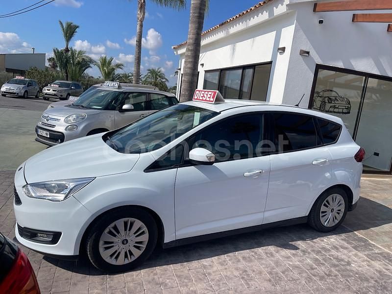 Usado Ford C-MAX Trend 120 CV (88 kW) 2017 Blanco Monovolumen