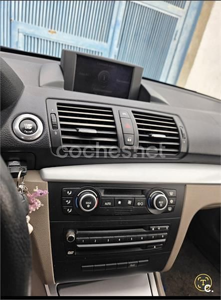 Usado BMW 118 122 CV (89 kW) 2008 Gris / plata Utilitario