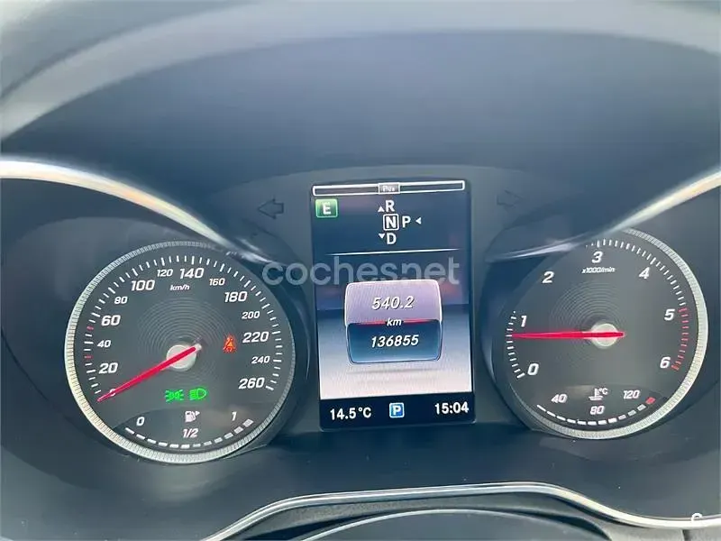 Usado Mercedes C220 AMG 170 CV (125 kW) 2015 Gris / plata Berlina
