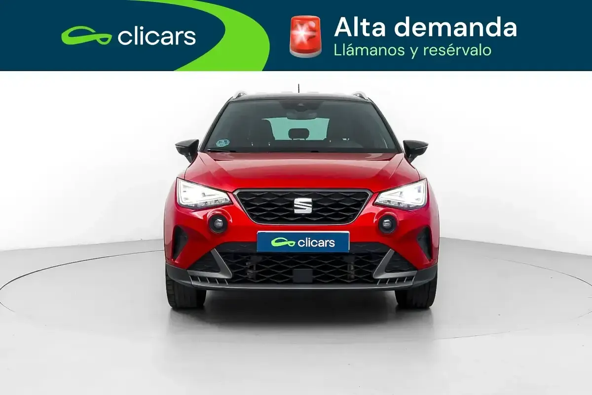 Usado Seat Arona FR 110 CV (80 kW) 2022 Rojo SUV