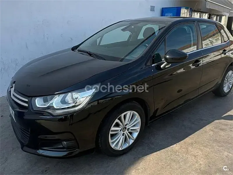 Usado Citroën C4 Live 99 CV (72 kW) 2017 Negro Berlina